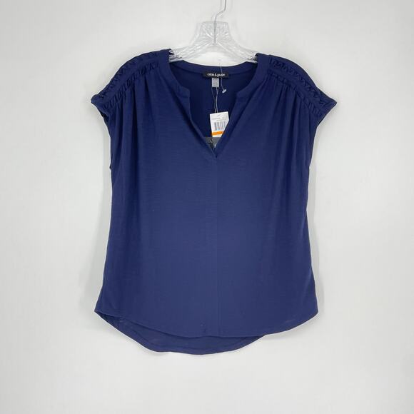 Cable & Gauge Short Sleeve Split Neck Top Size Small - Picture 3 of 8